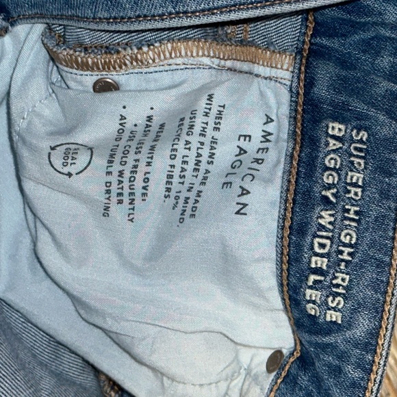 American Eagle Womens Super High Rise Baggy Wide Leg Cargo Jeans ~ In A Size 6 - Picture 6 of 12